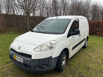 Peugeot Partner, 1,6 HDi S-line, Diesel, 2010, 4-dørs, Van 1.6 e-hdi L1 esg med automatgear. 
Første