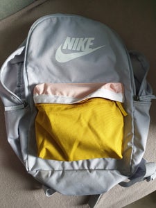 Nike | DBA - brugte tasker og tilbehør side