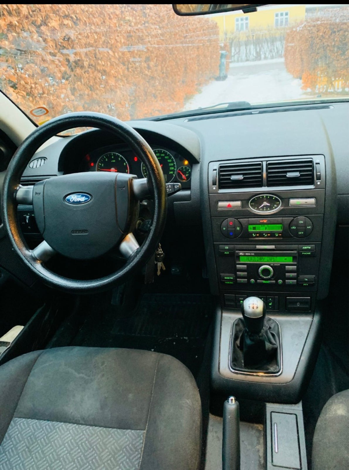 Ford Mondeo, 1,8 110 Ambiente stc., Benzin