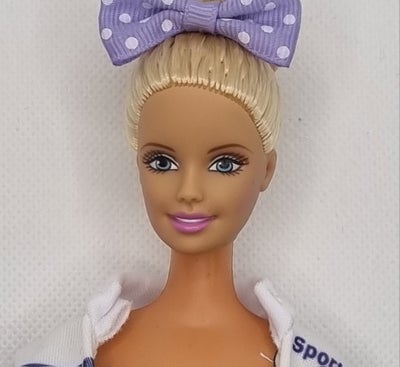 Barbie, Dukke, Jeg er samler og sælger af min samling vi bor røgfri med en kat. Se mine andre annonc