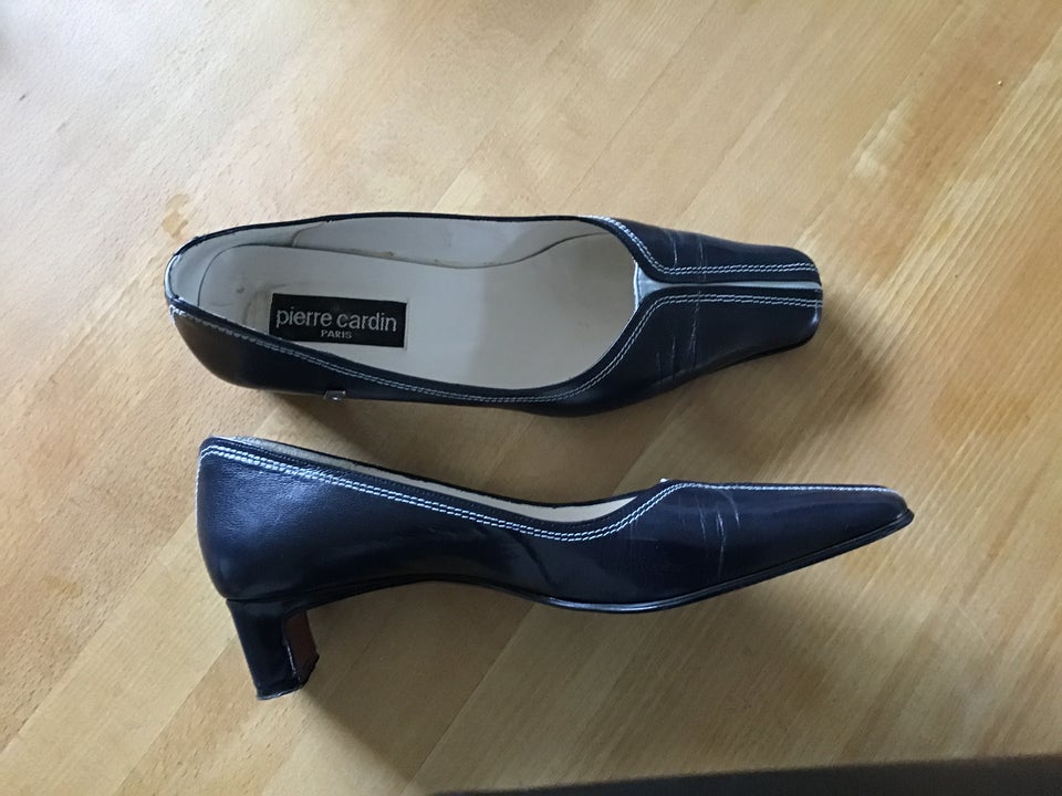 Pumps, str. 40, Pierre Cardin