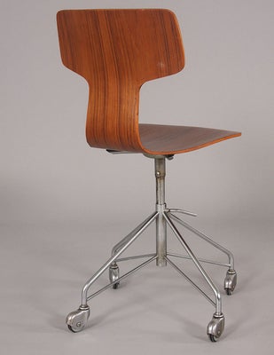 Arne Jacobsen, Arne Jacobsen 1902-1971. Kontorstol model 3103, Arne Jacobsen 1902-1971. Kontorstol m