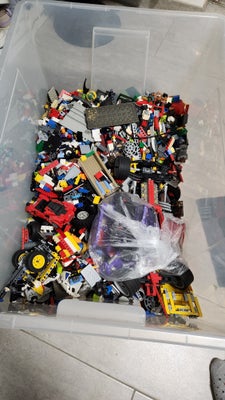 Lego City, Blandet, Ca. 40 kg. Blandet Lego.
Tag det hele for 3500,-
Hvis man vælger at købe toget m