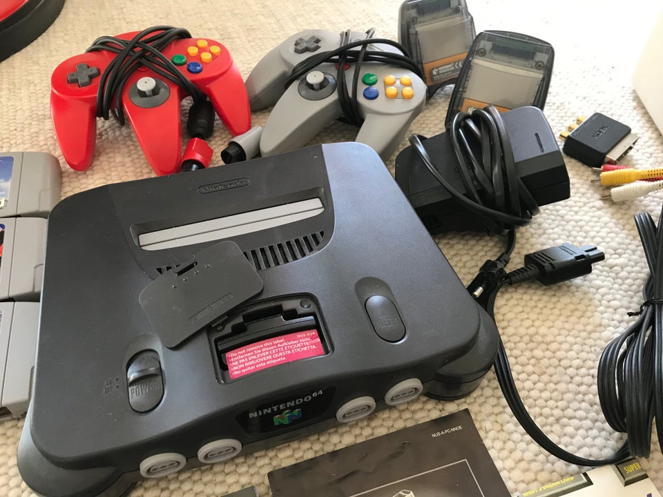 Nintendo 64, NUS-001 (EUR), God