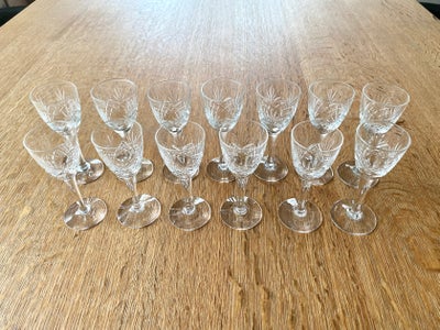 Glas, Else Krystalglas, Holmegaard, 12 Else Krystalglas snapseglas fra Holmegaard. Glassene fejler i