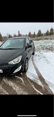 Hyundai i20, 1,25 Classic, Benzin, 2014, km 147000, nysynet, 5-dørs, Jeg sælger den her nysynet Hyun