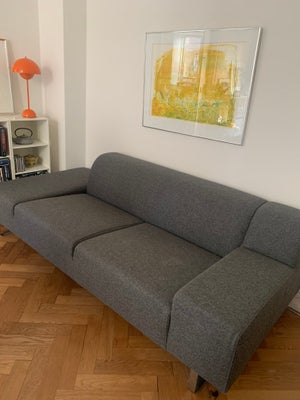 Sofa, uld, 3 pers. , Bolia, Flot sofa i koksgrå. Måler 96 cm x 218 cm.
Købt i Bolia - God kvalitet o