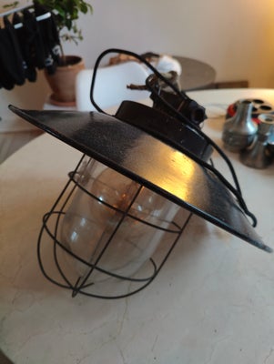 Anden loftslampe, Tysk antik loftslampe købt i Berlin.