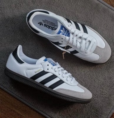 Sneakers, str. 38,5, Adidas,  Hvid,  Ubrugt, Sælger disse lækre sneakers!

Adidas Samba OG ‘White’

