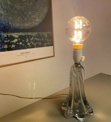 Anden arkitekt, bordlampe, Virkelig smuk vintage bordlampe i krystalglas - 1950’erne. Mærke: Vannes 