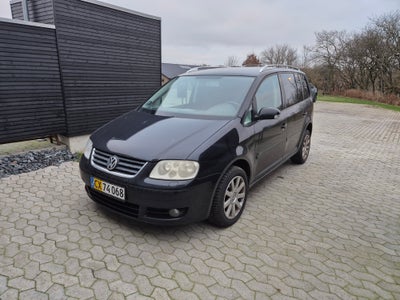 VW Touran, 2,0 TDi 140 Highline DSG, Diesel, aut. 2006, km 284000, sort, træk, klimaanlæg, aircondit