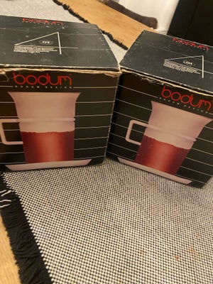 Glas, Kaffe Te krus, Bodum, Holder i farve sort og nogle ekstra i rød
8 stk 
I kasse
2 kasse i alt 8