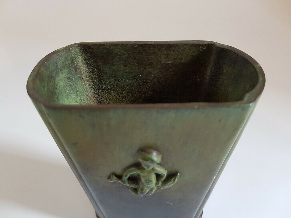 Just Adersen bronze vase, Bronze