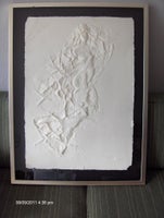 papir relief, Peter Mandl, motiv: Hvid dame i papir -