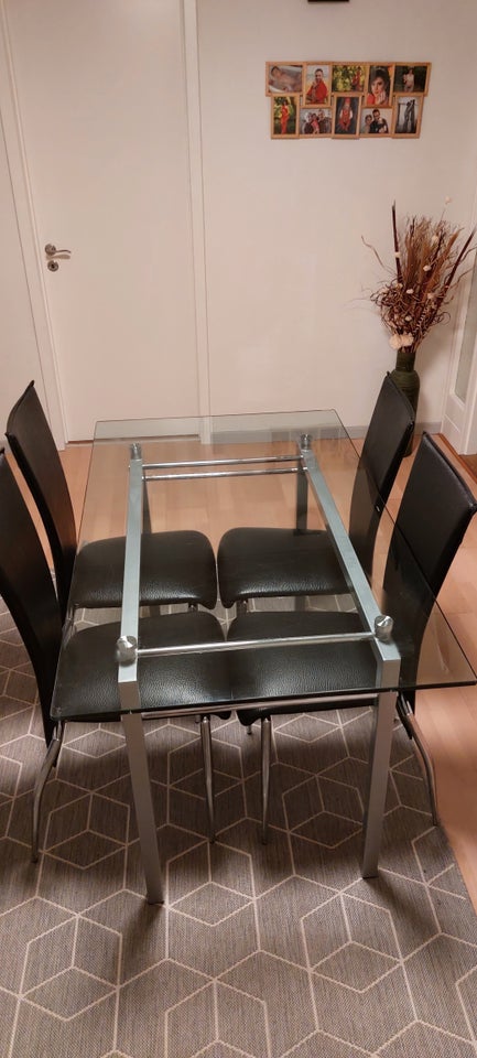 Spisebord m/stole, Glass og læder, TEMPERED GLASS