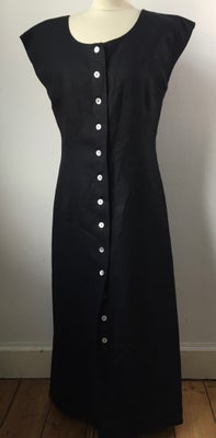 Anden kjole, McVerdi, str. S,  sort,  Næsten som ny, Superelegant lang gennemknappet kjole

Material