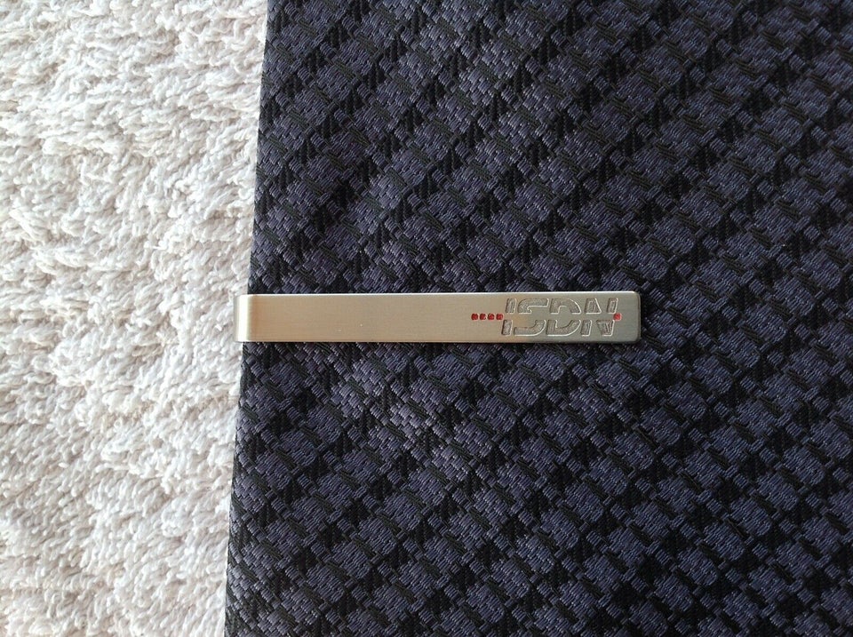 Slipsenål, børstet stål, Elegant slipsenål.