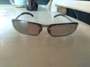 Solbriller til salg - Sydsjælland og køb brugt og billigt på DBA - side 3