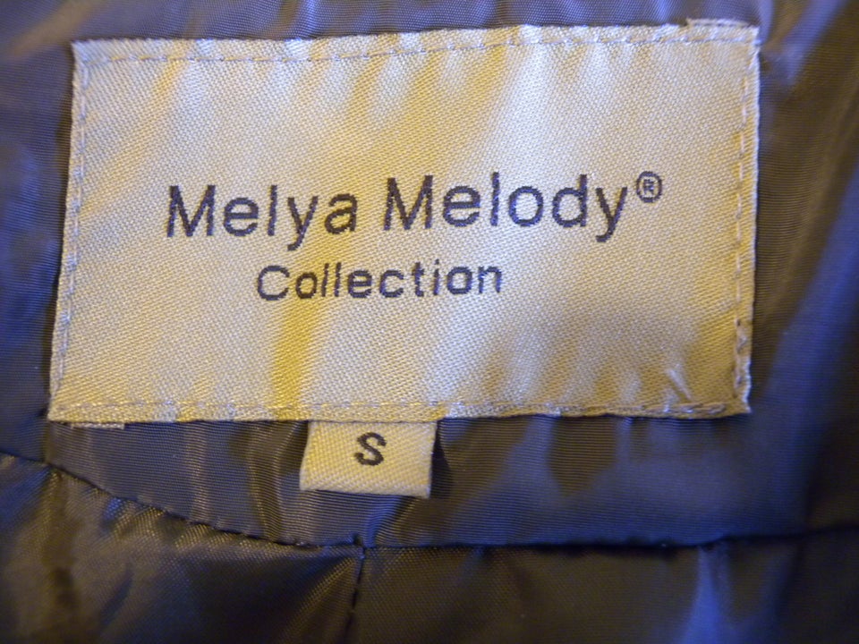 Dynejakke, str. 38, Melya Melody