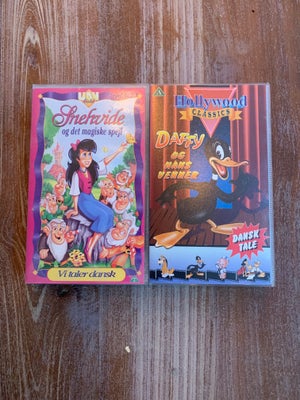 Tegnefilm, Daffy og hans venner & Snehvide og det magiske spe, 2 VHs bånd 
Samlet pris 45 Kr eller e