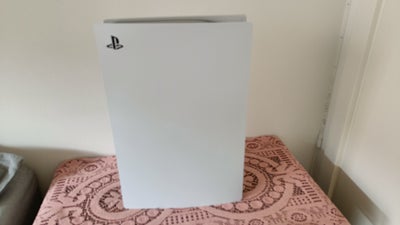 Playstation 5 Digital Edition, God, PS5 fra 2021, inkl. to controllere, charging station til begge c