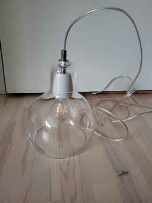 Anden loftslampe, Sofie Refer & tradition, Sofie Refer &tradition glas loft lampe. Ca. 25 cm høj 

I