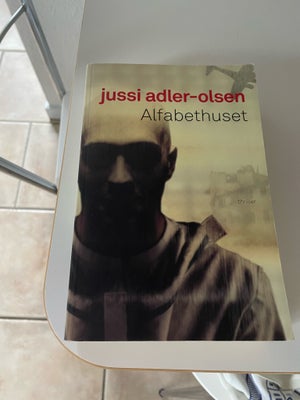 Alfabethuset, Jussi adler-Olsen, genre: krimi og spænding, Paperback