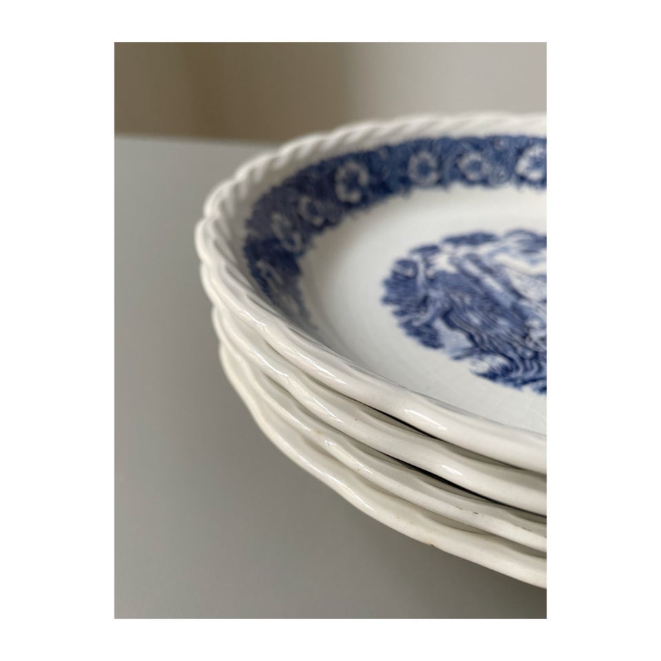 Porcelæn, Dybe tallerkner , Fra England