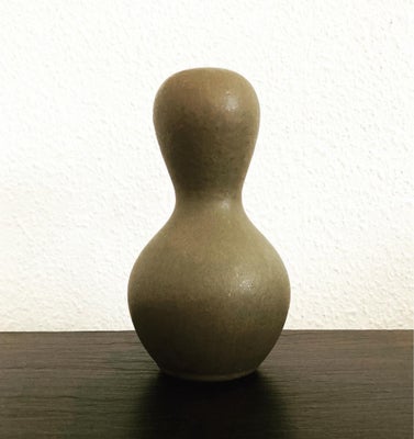 Keramik, Vase, Jacob E. Bang, Jacob E. Bang stentøj vase.
Fremstillet hos Nymølle Keramik.

Perfekt 