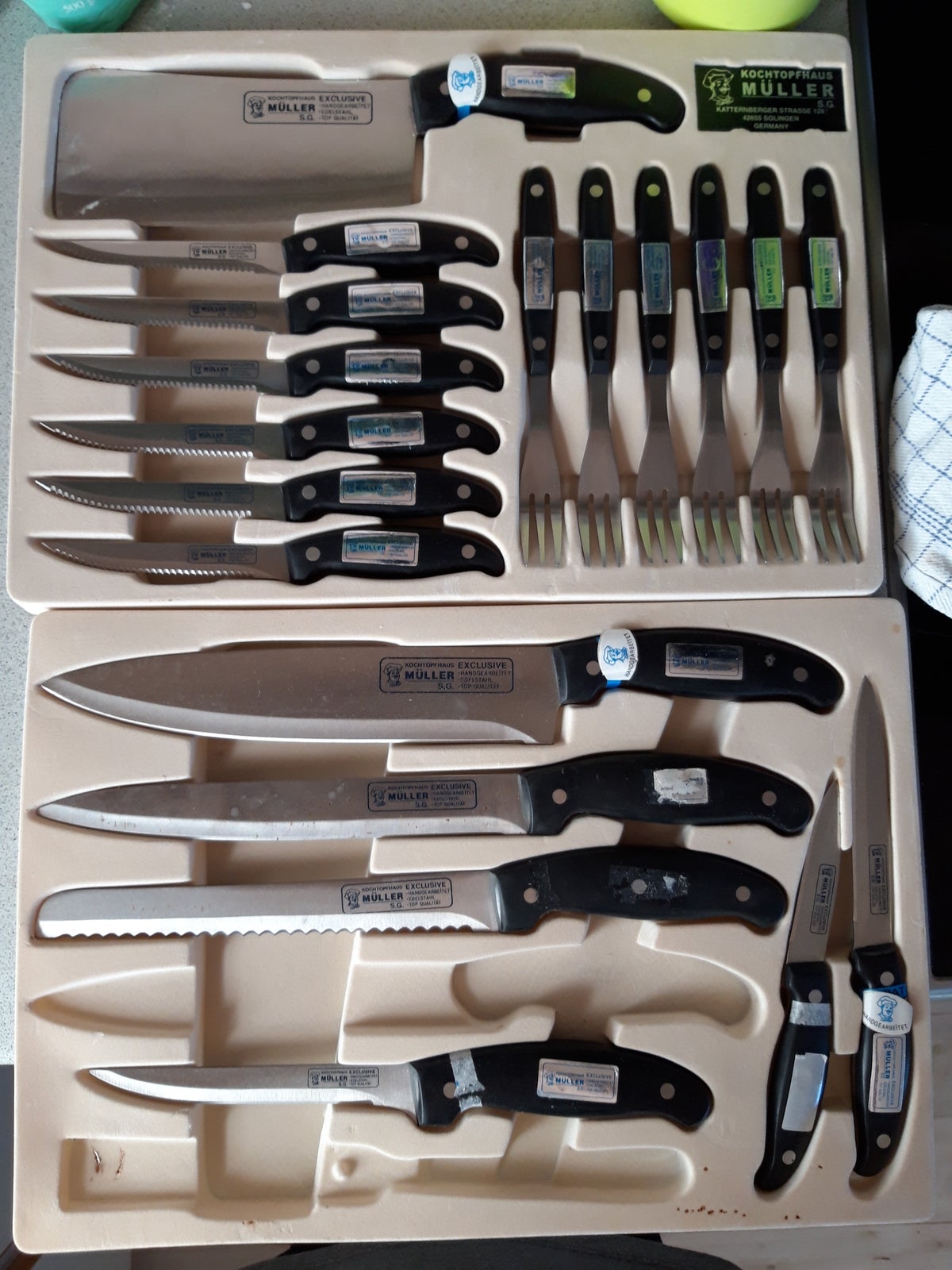 Kochtopfhaus Muller Stainless Steel Knife Set in Case 