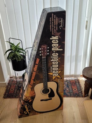 Western, Fender, Akustisk guitar.
Flot model, som ny. Den blev ikke brugt grundet andre interesser. 