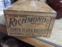Gammel svedskekasse, Richmond. Santa Clara Prunes