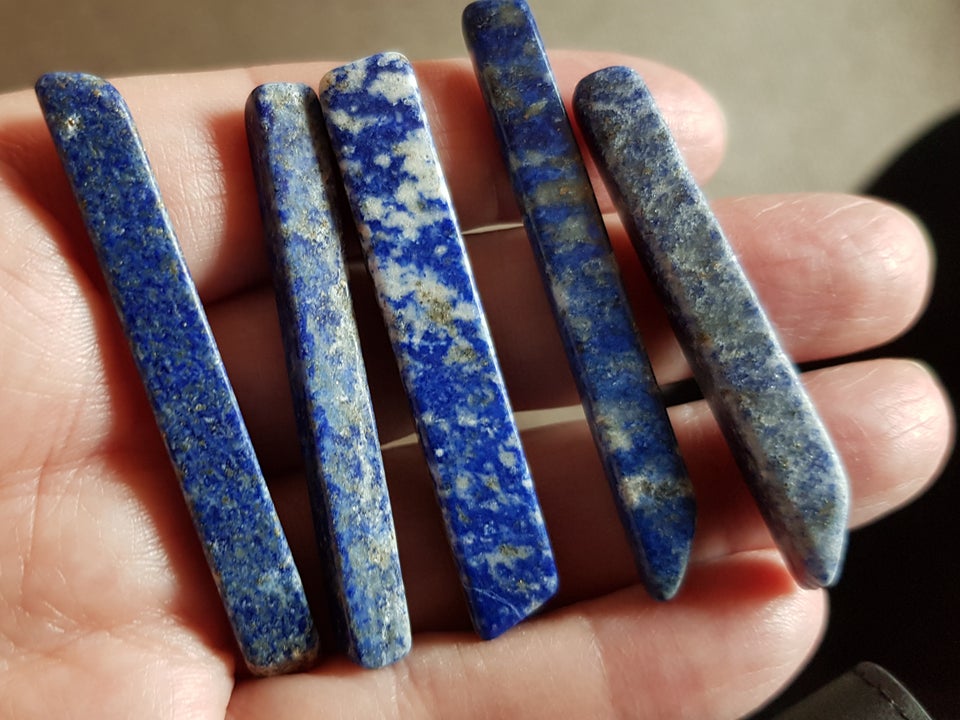 Smykker og sten, Portion C med 5 stykker Lapis Lazuli pyrit