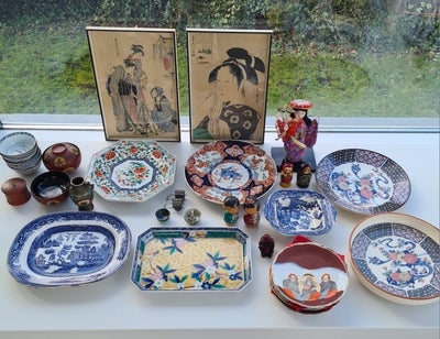 Andre samleobjekter, Diverse, Japanske rariteter indkøbt 1957. Ibenholtfigurer, porcelænstallerkener