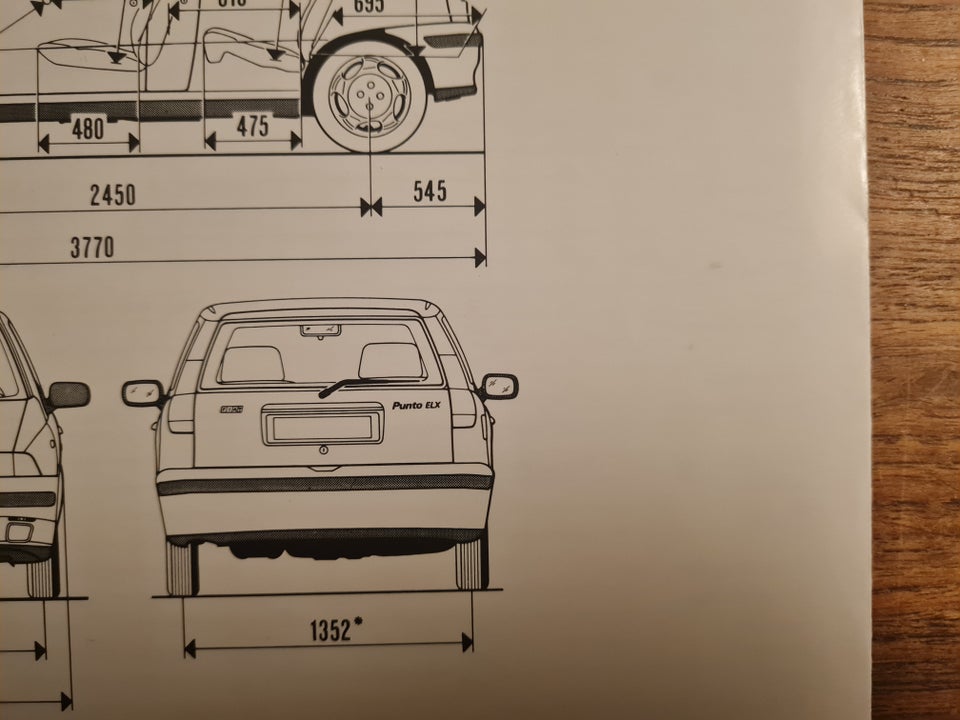 Fiat Punto udstyrsliste fra 1994.

4 sider pæn s...