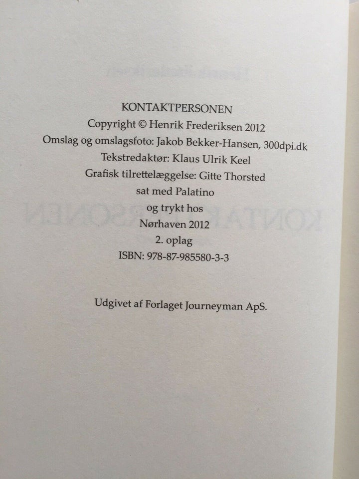 Kontaktpersonen, Henrik Frederiksen, genre: roman