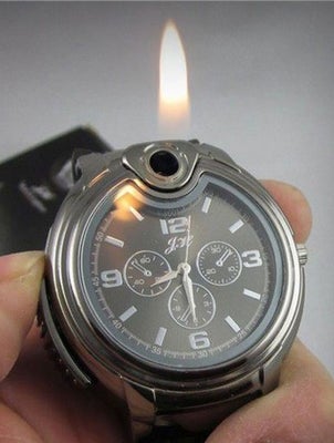 Lighter, Lighter, indbygget i ur..
Uret er ren snyd, det er bare camouflage for lighteren.
En gadget