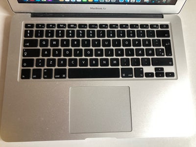 MacBook Air, 13 - inch, 1,8 ghz intel duro core GHz, 8 GB ram, 256 GB harddisk, God, Købt i 2017 kun