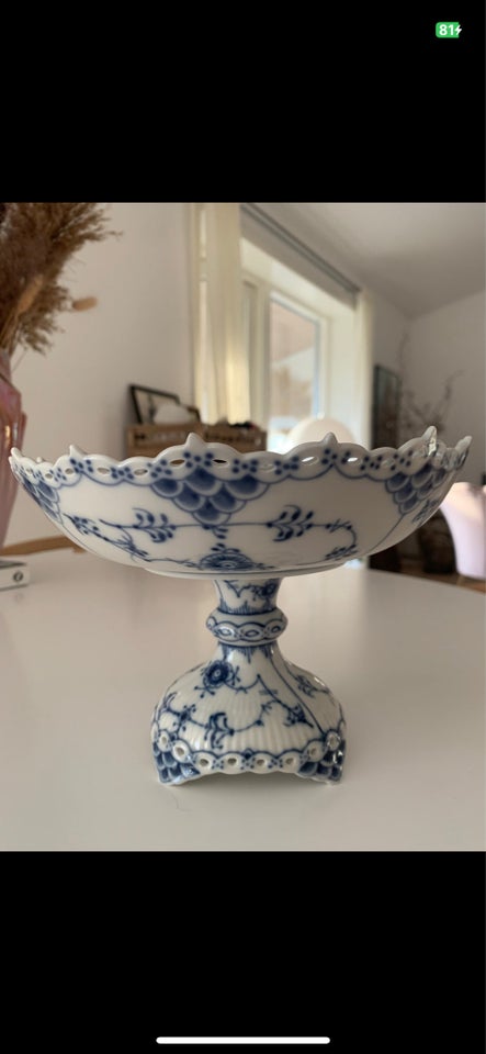 Porcelæn, Antik Royal Copenhagen opsats på fod, Royal