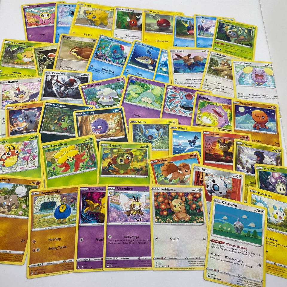 Samlekort, Mange helt forskellige pokemonkort i kasse ,