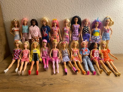 Barbie, Barbie Fashionistas, Barbie dukke samling sælges. Dukkerne er i en perfekt stand, som nye. A