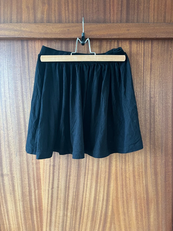 Mini skirt, str. 34, Monki