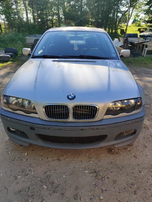 BMW 323i, 2,5, Benzin, aut. 1998, km 357509, gråmetal, klimaanlæg, aircondition, ABS, airbag, 4-dørs