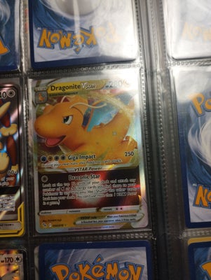 Samlekort, Pokemon kort, Dragonite v star 
Fra 2022