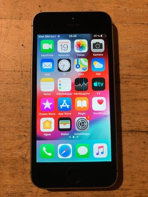 iPhone 5S, 16 GB, grå, God, iPhone 5S
IOS 12.5.7

Nulstillet og ikke låst til Apple ID.

Leveres ude