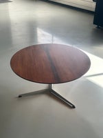 Arne Jacobsen, 3513, Rundt sofabord