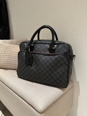 Computertaske, Louis Vuitton, Louis Vuitton Icare Laptop Bag

En super fin taske, hvor der både er p