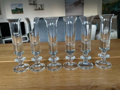 Glas, Snapseglas, 6 snapseglas fra 1970’erne  - glassene er uden skår. Måske Bodum!?
Kan sendes mod 