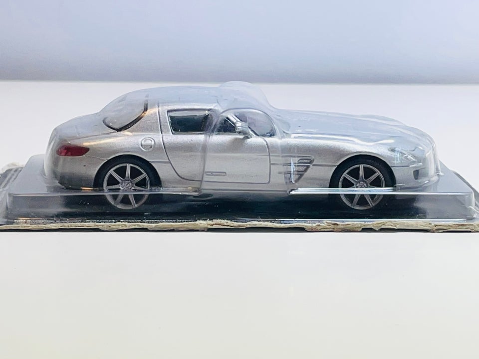 Modelbil Mercedes-Benz SLS AMG, skala 1:43