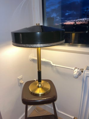 Skrivebordslampe, Virkelig flot retro bordlampe

Diameter på lampeskærm  37 cm